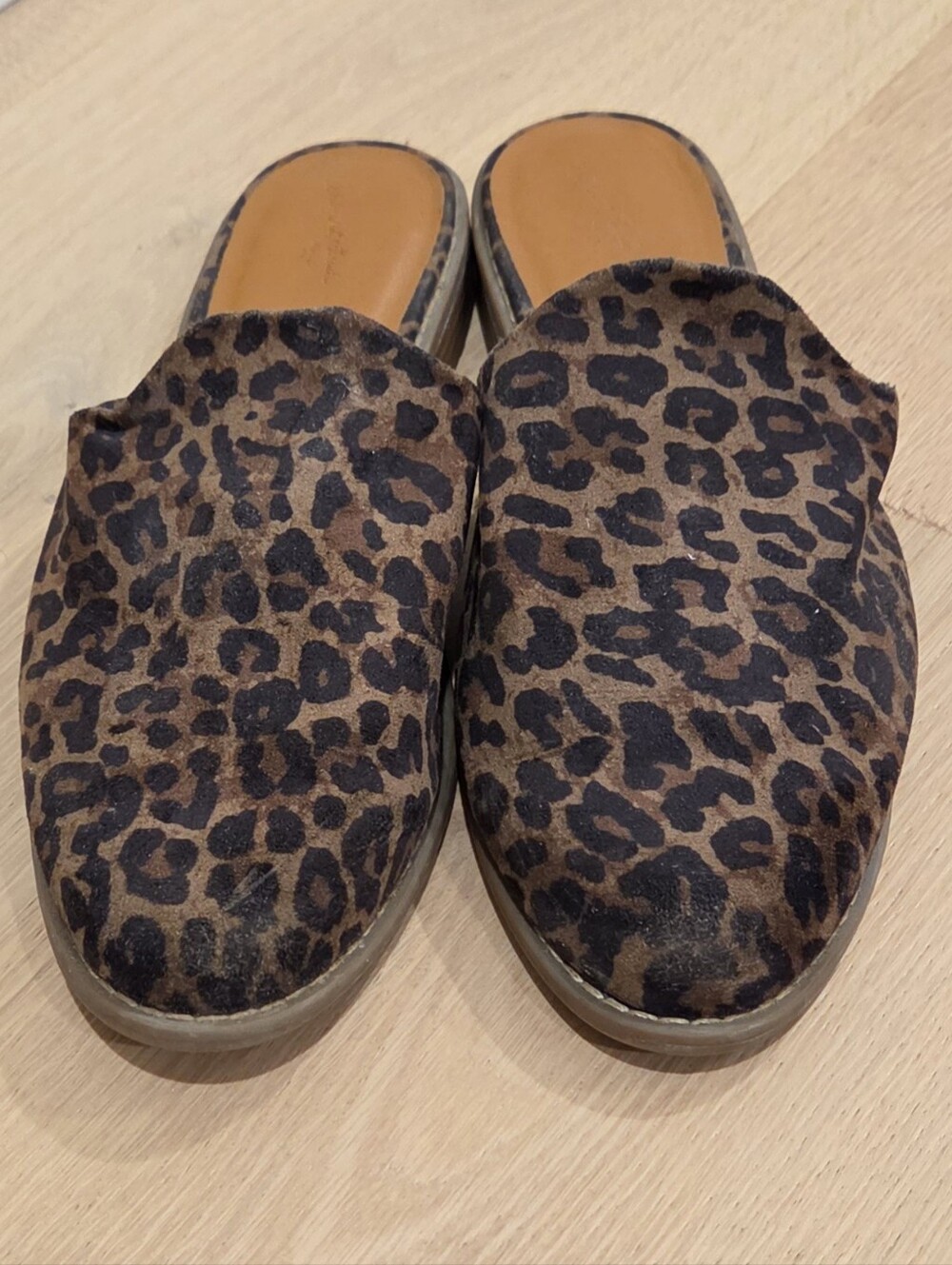 Universal Thread Leopard Print Microsuede Mule Flats Size 10
